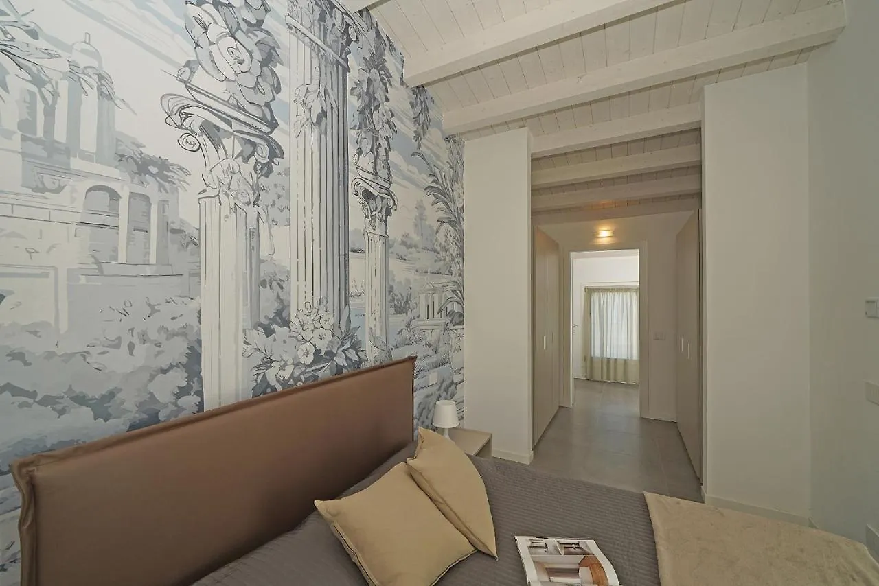 Villa Prestige By Wonderful Italy 西尔米奥奈 0*,
