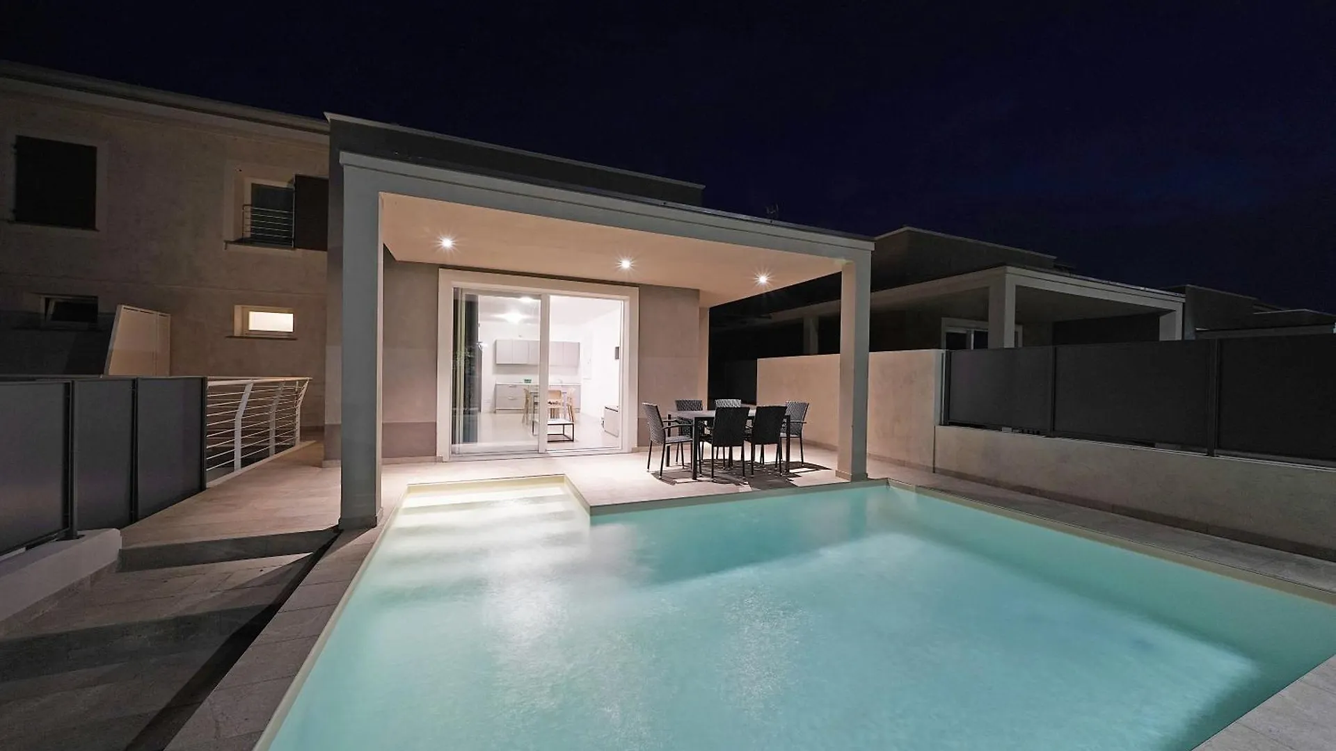 Villa Prestige By Wonderful Italy 西尔米奥奈 0*,  意大利